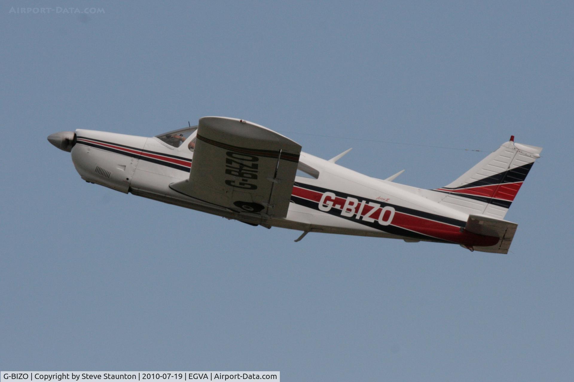 G-BIZO, 1975 Piper PA-28R-200-2 Cherokee Arrow II C/N 28R-7535339, Taken at the Royal International Air Tattoo 2010