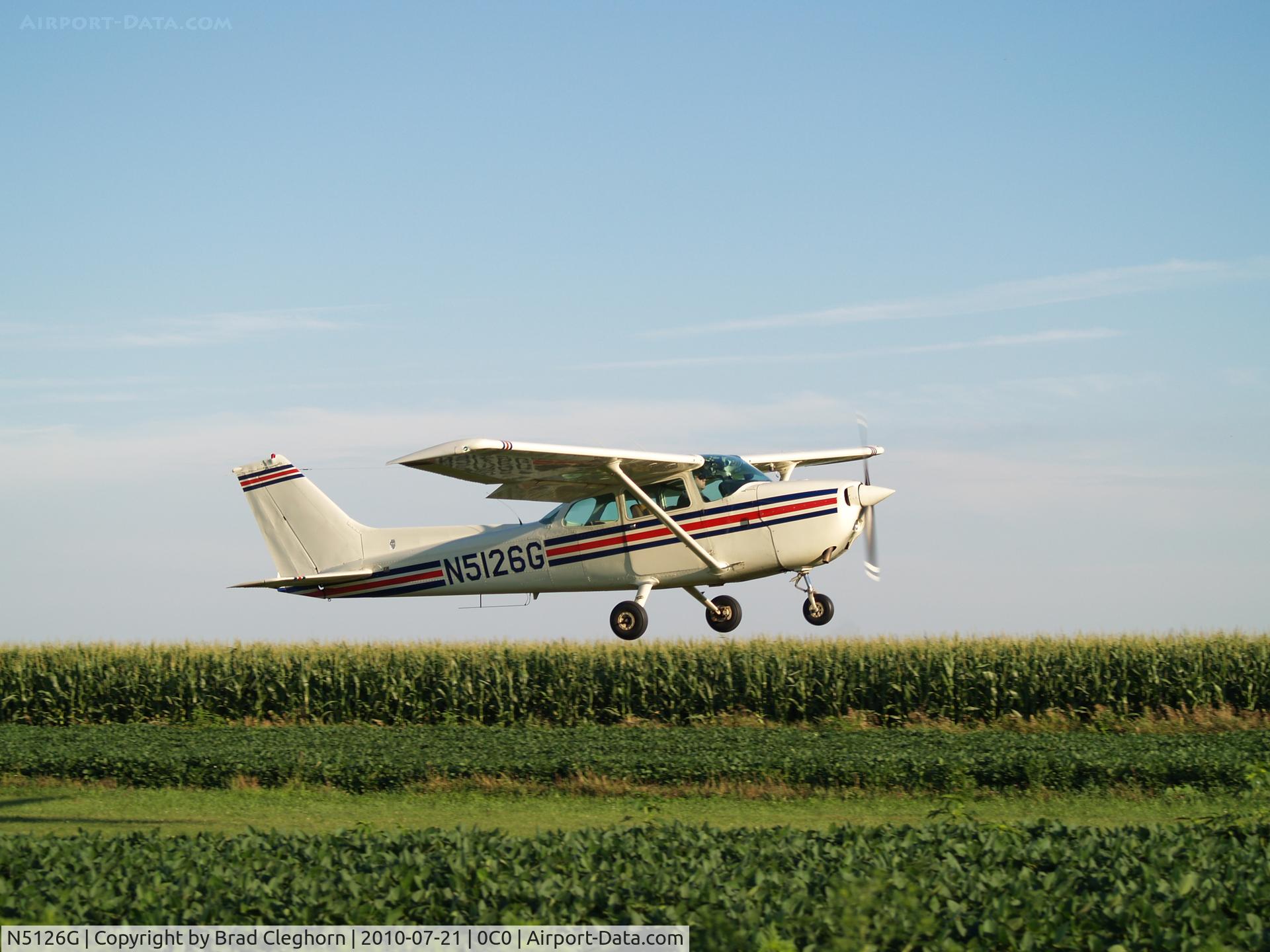 N5126G, 1979 Cessna 172N C/N 17273551, First Solo flight at Dacy