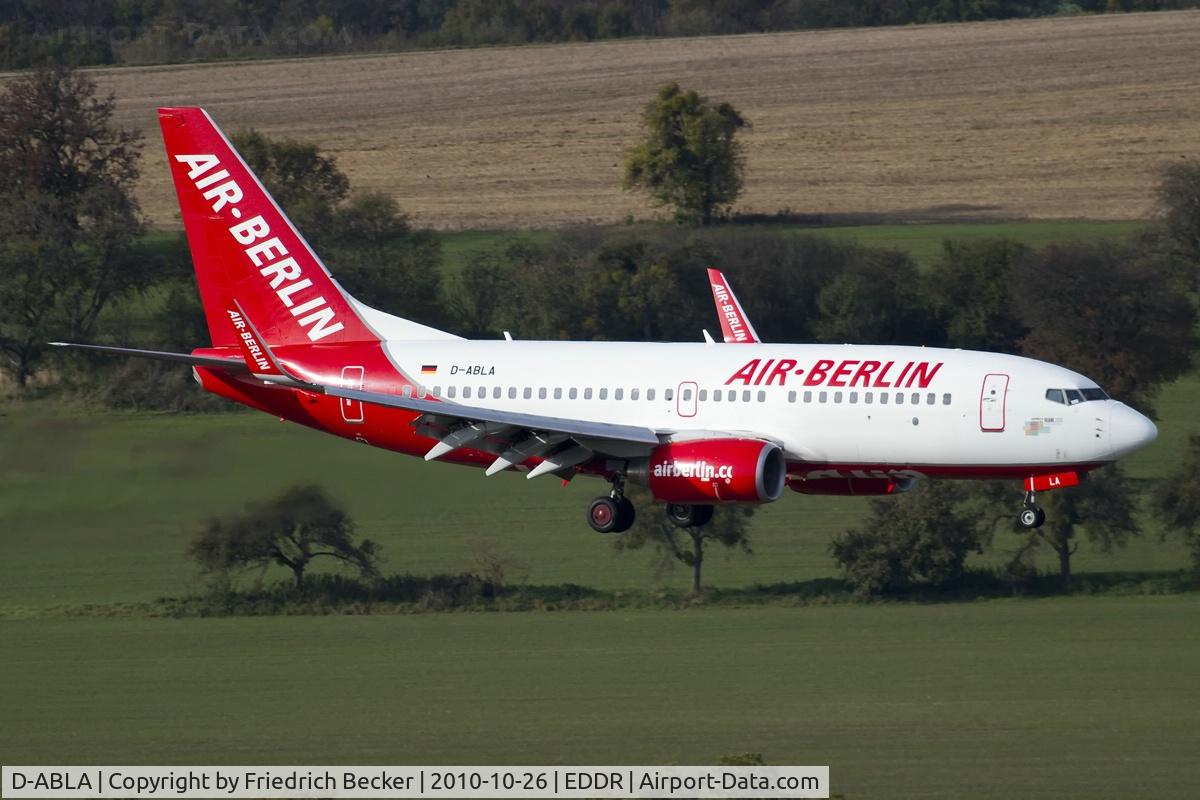 D-ABLA, 2007 Boeing 737-76J C/N 36114, on final RW09