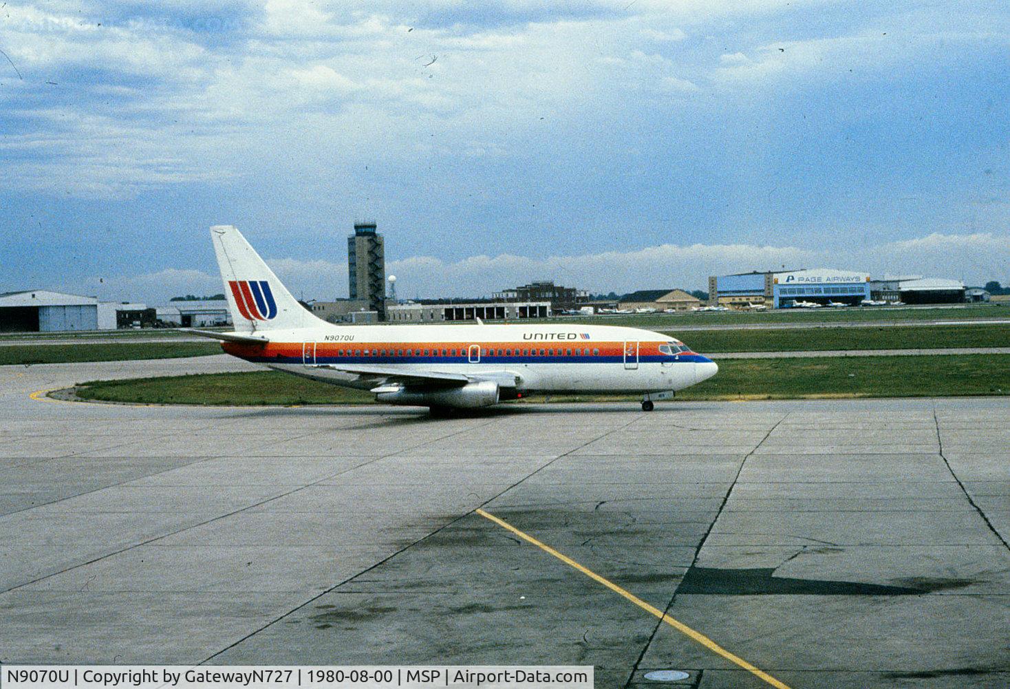 N9070U, 1969 Boeing 737-222 C/N 19951, *