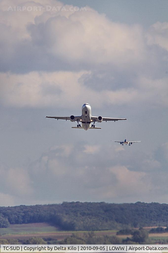 TC-SUD, 2000 Boeing 737-86N C/N 28620, SXS [XQ] Sun Express