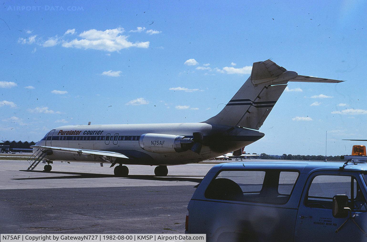 N75AF, 1967 Douglas DC-9-15F C/N 47012, Former Air Florida. Delivered to CAL in 1967.