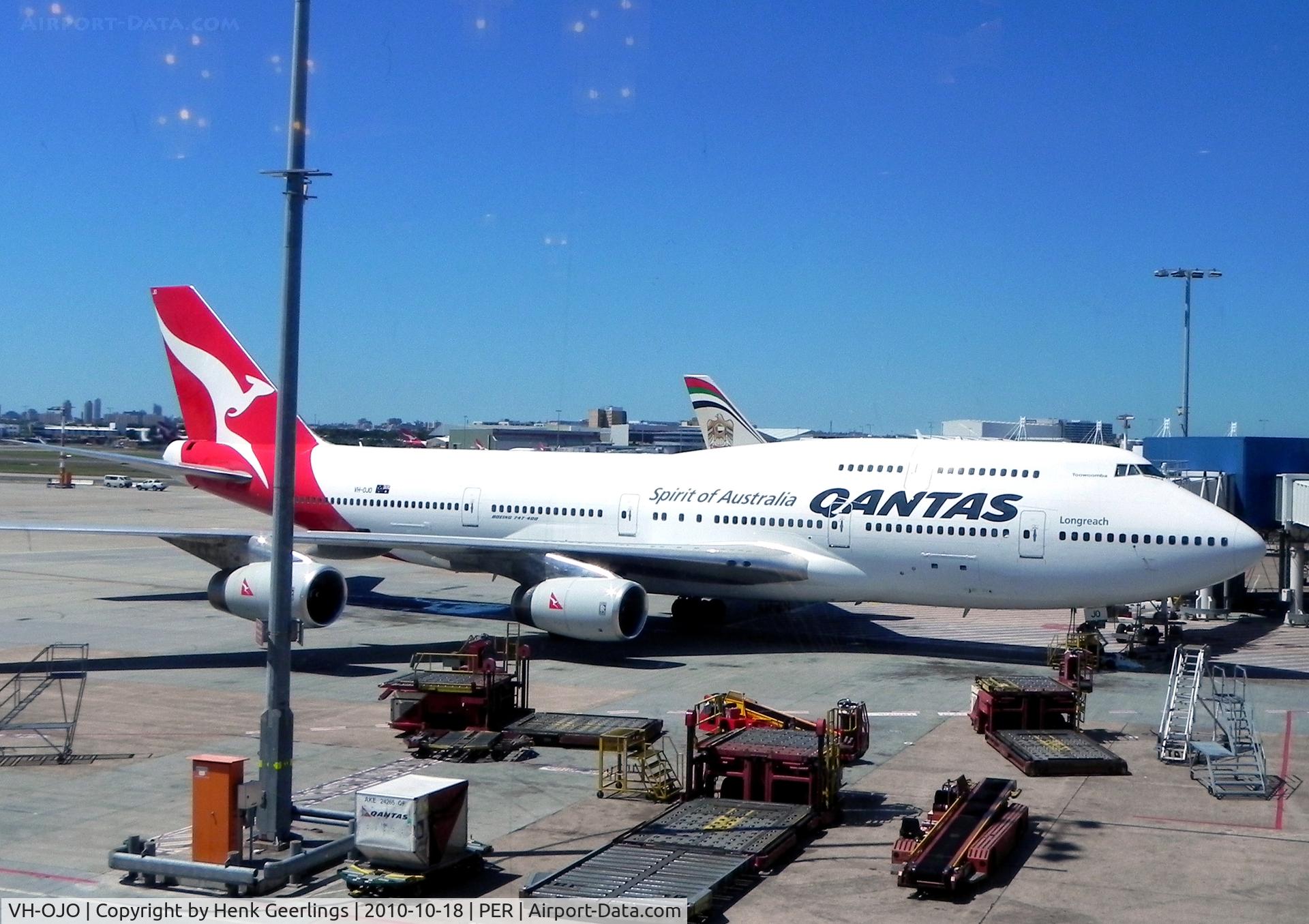 VH-OJO, 1992 Boeing 747-438 C/N 25544, QF