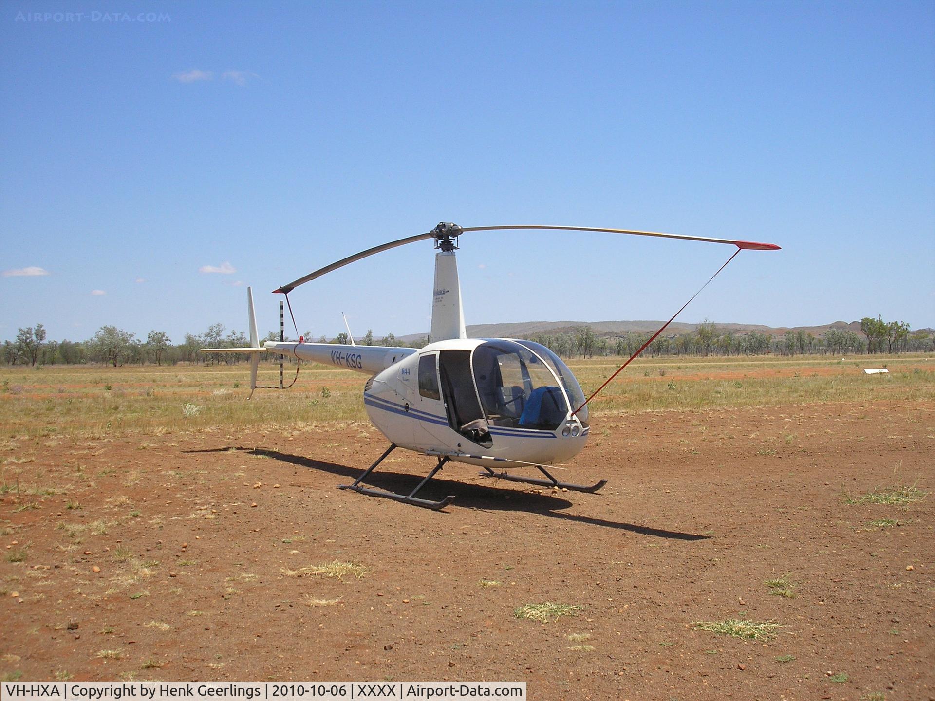 VH-HXA, 2000 Robinson R44 C/N 0772, Slingair , Bellburn Airstrip, Kimberley's , WA