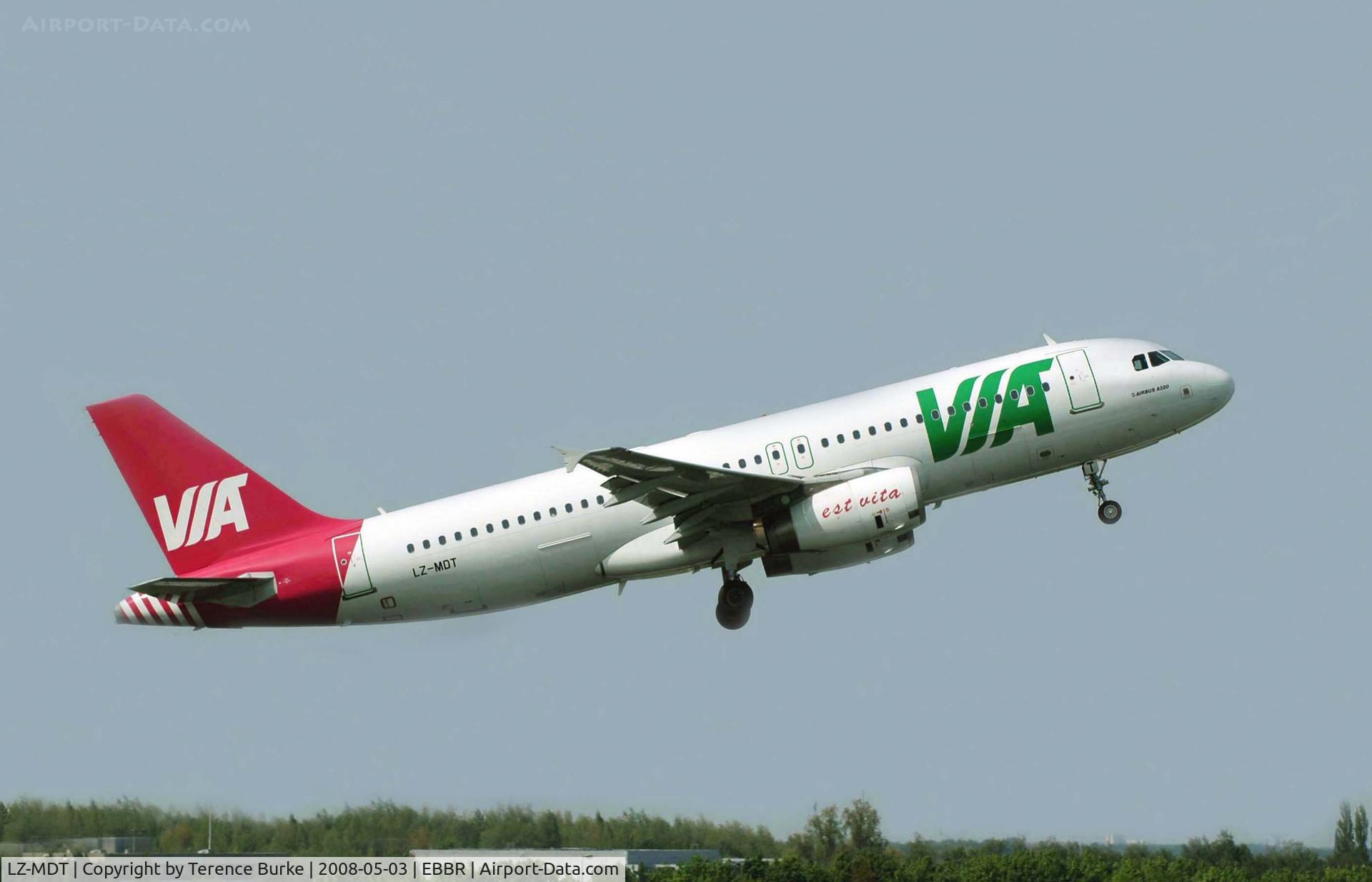 LZ-MDT, 2004 Airbus A320-232 C/N 2108, Off RNY 07R Brussels