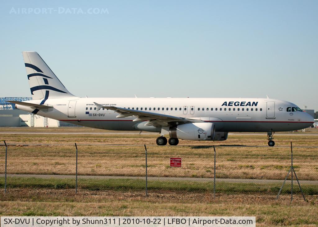 SX-DVU, 2009 Airbus A320-232 C/N 3753, Taxiing holding point rwy 14L for departure...