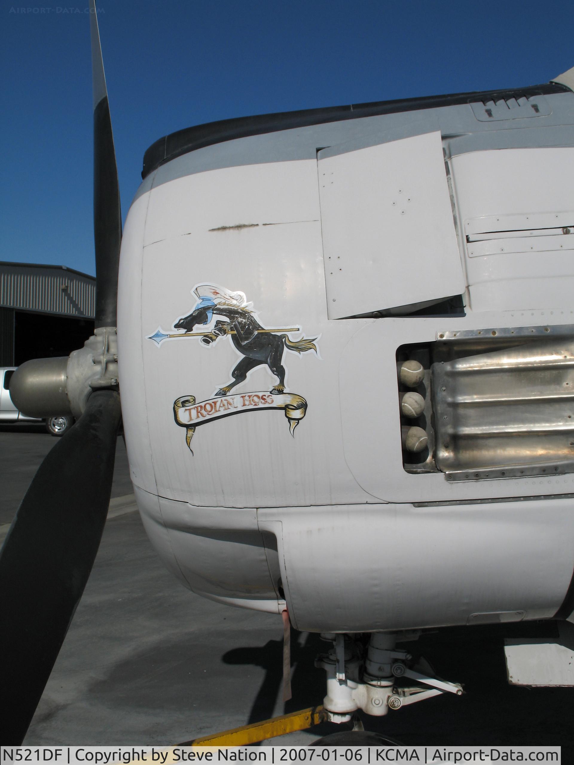 N521DF, 1951 North American T-28A Trojan C/N 521, CLOSE-UP of 