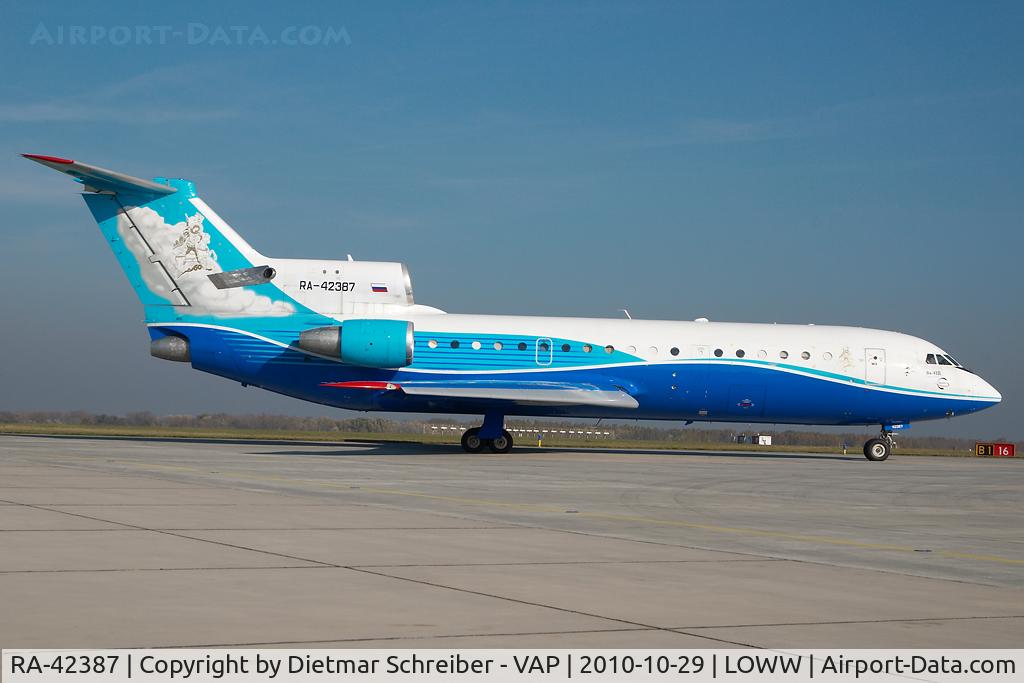 RA-42387, Yakovlev Yak-42D C/N 4520424016436, Yak42