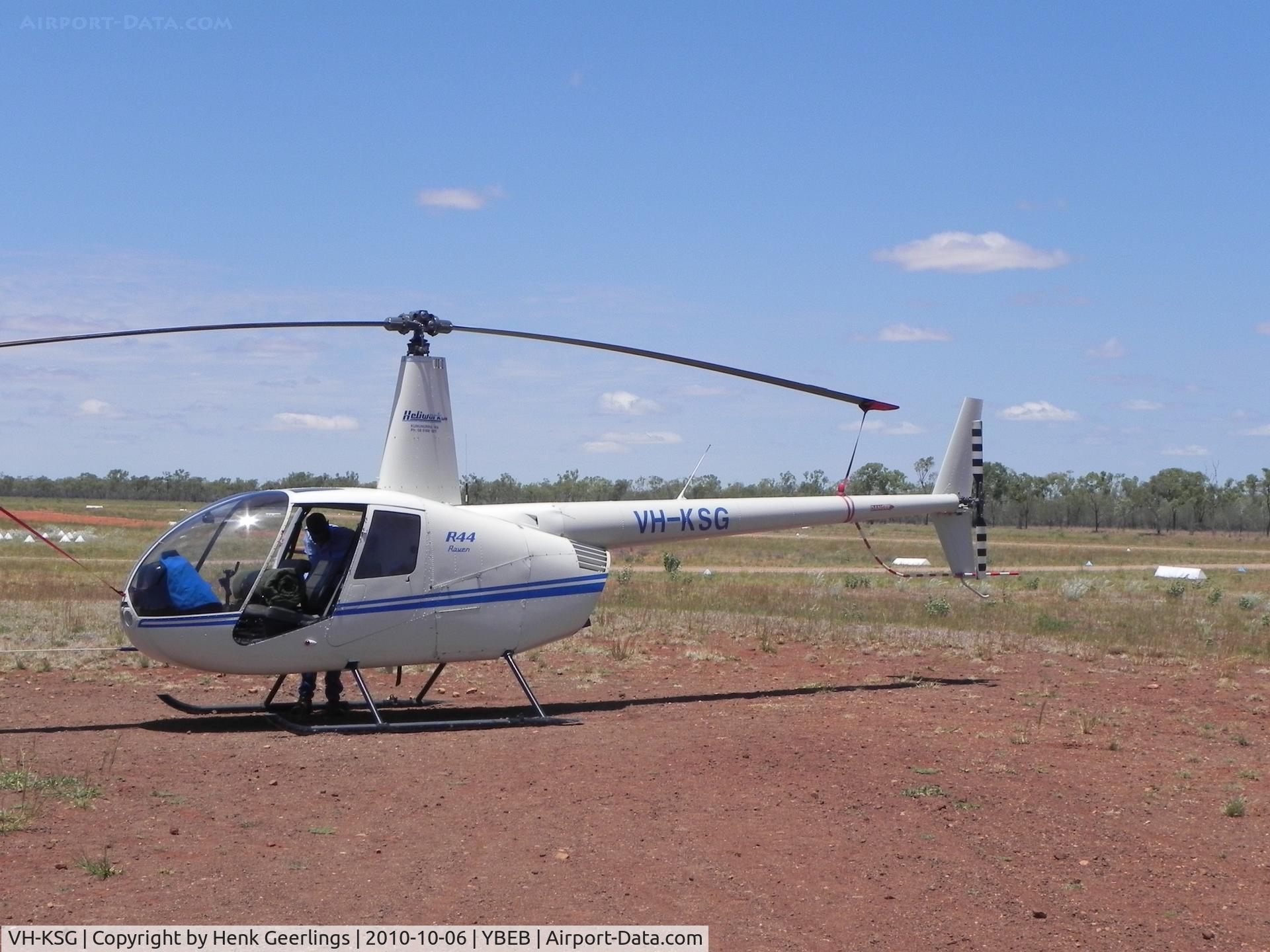 VH-KSG, 2000 Robinson R44 Raven C/N 0872, VH-KSG , Robinson R44 Raven , Slingair Heliwork , 06 oct '10