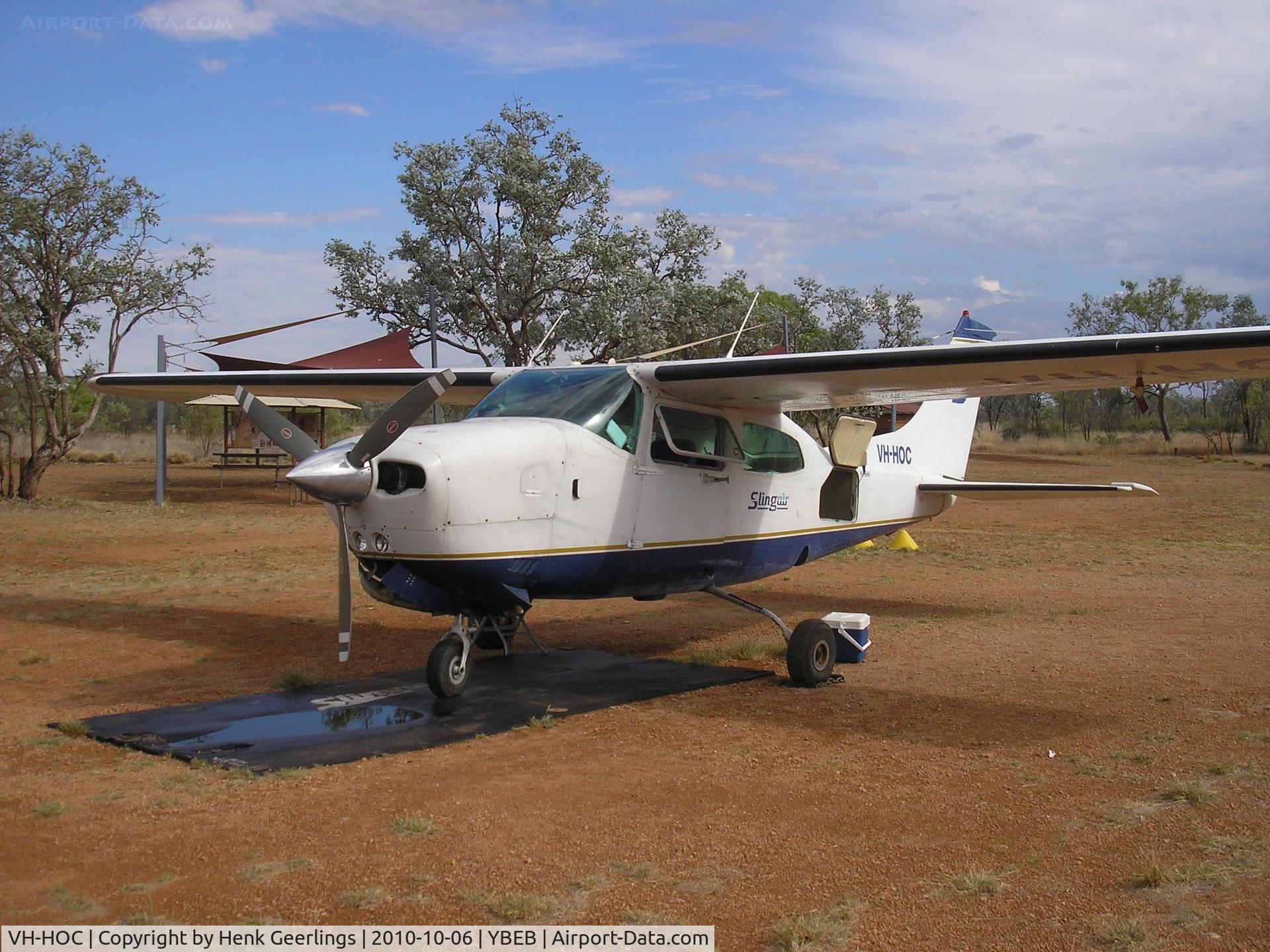 VH-HOC, Cessna 210N Centurion C/N 21064689, Slingair Heliwork , 06 oct '10

Bellburn Airstrip , YBEB