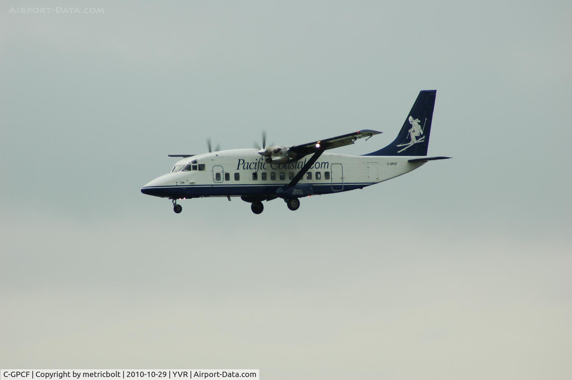 C-GPCF, 1983 Short 360-300 C/N SH.3620, Landing on a typical YVR dull,wet day