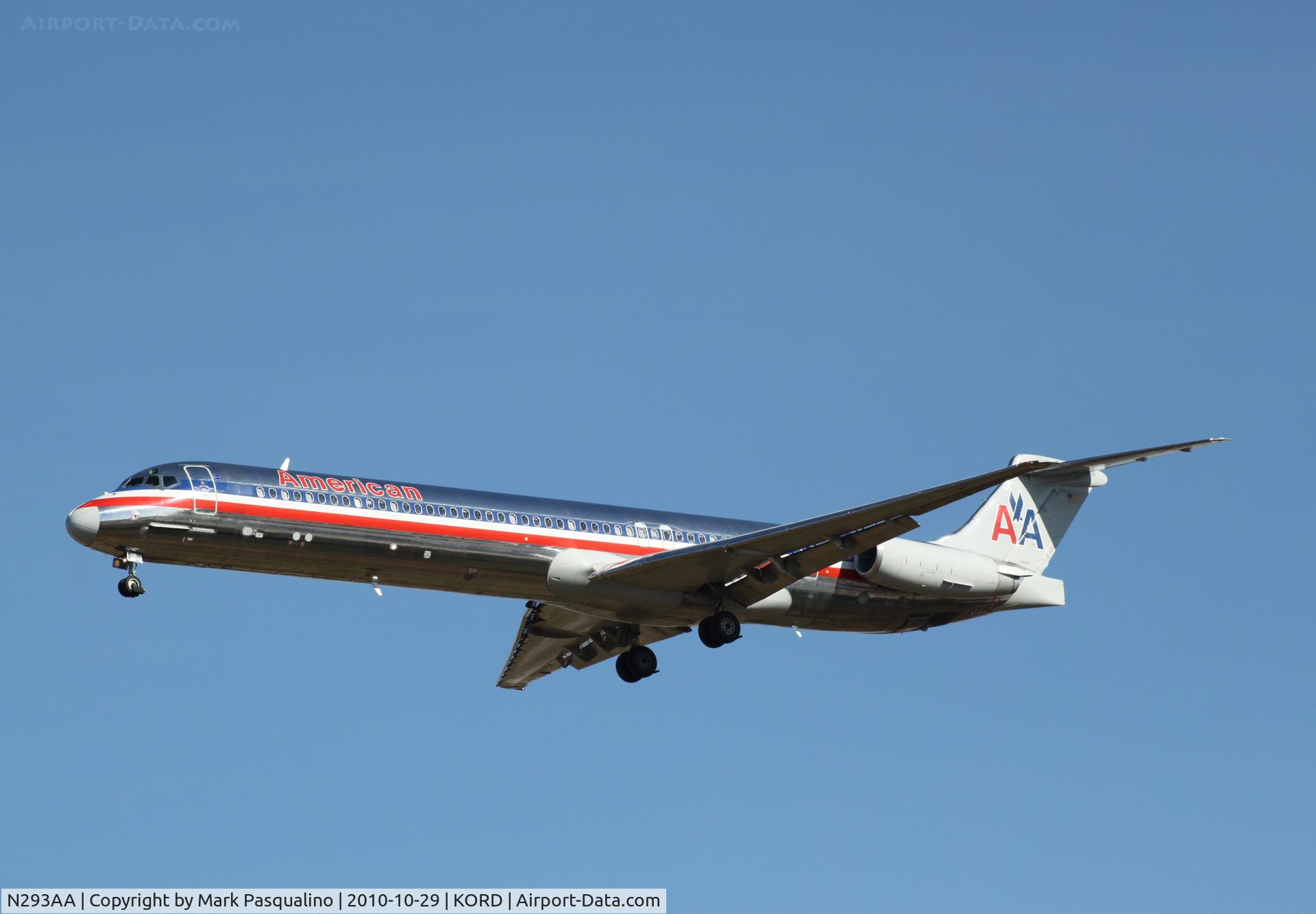 N293AA, 1985 McDonnell Douglas MD-82 (DC-9-82) C/N 49305, MD-82