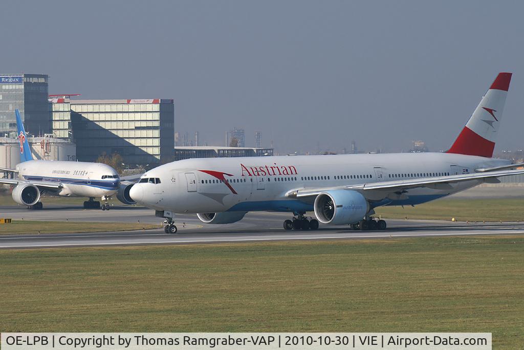 OE-LPB, 1998 Boeing 777-2Z9/ER C/N 28699, Austrian Airlines Boeing 777-200