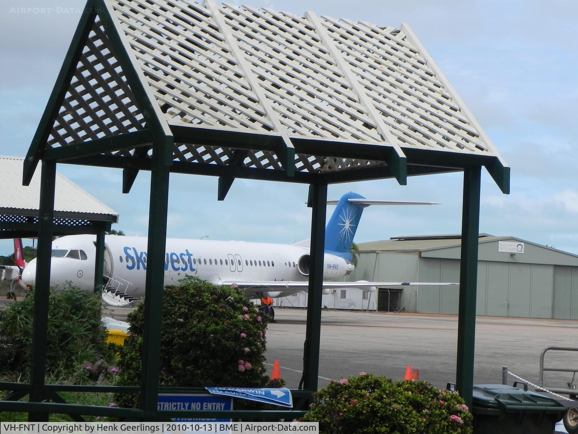 VH-FNT, 1995 Fokker 100 (F-28-0100) C/N 11461, Broome Airport , Skywest