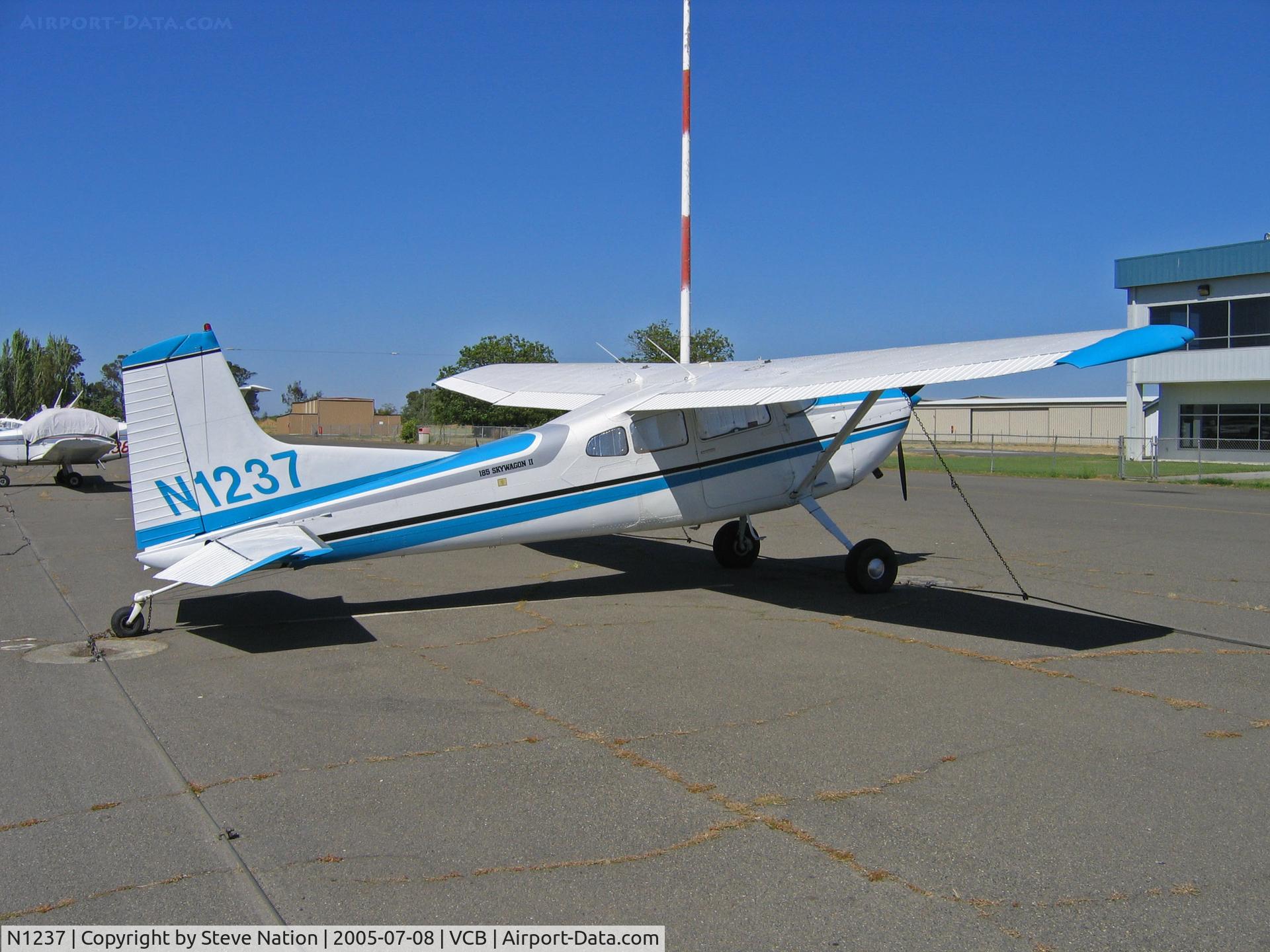 N1237, 1980 Cessna A185F Skywagon 185 C/N 18504021, 1980 Cessna A185F @ Nut Tree Airport, CA home base