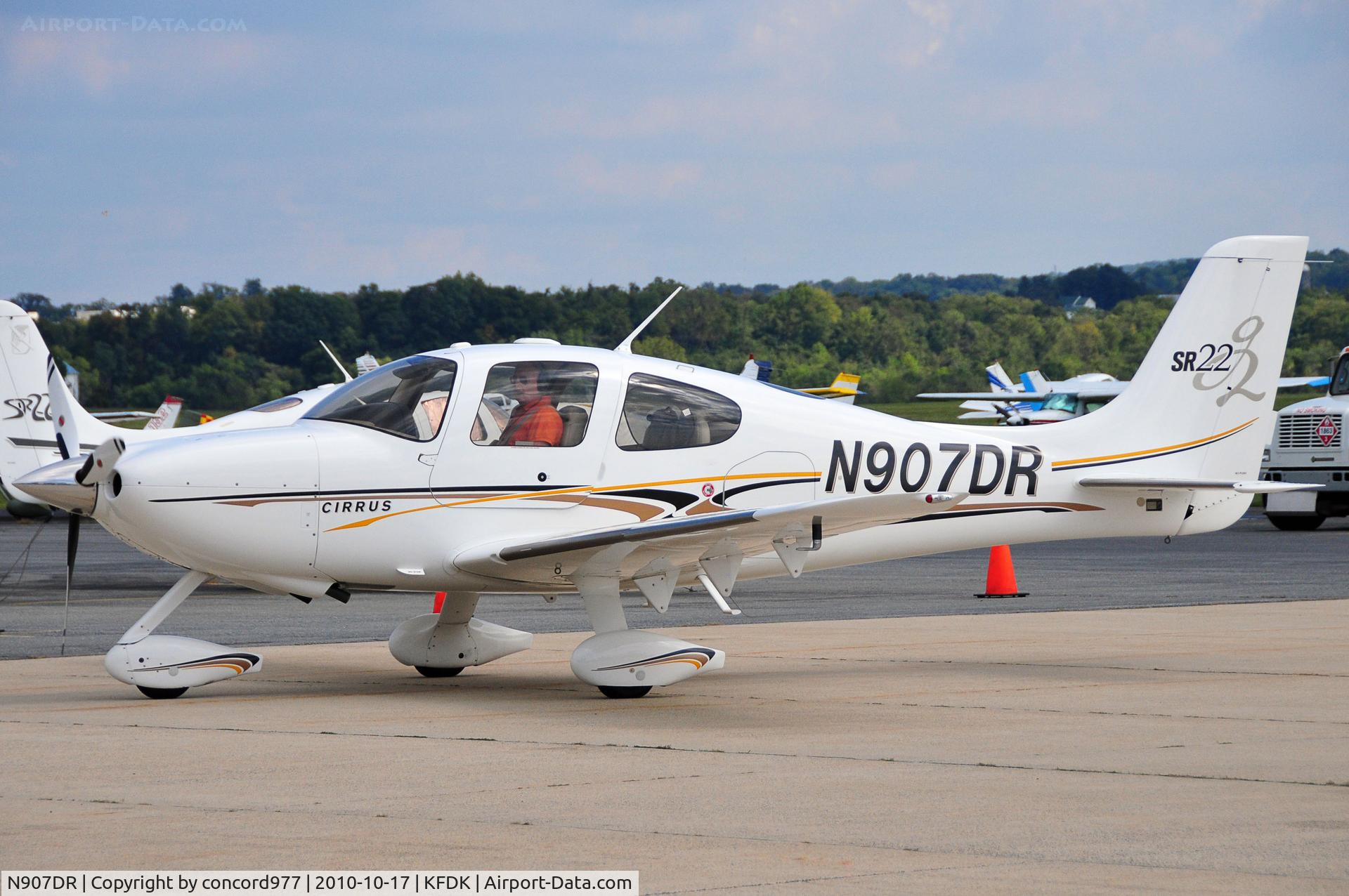 N907DR, 2005 Cirrus SR22 C/N 1300, 9/17/2010