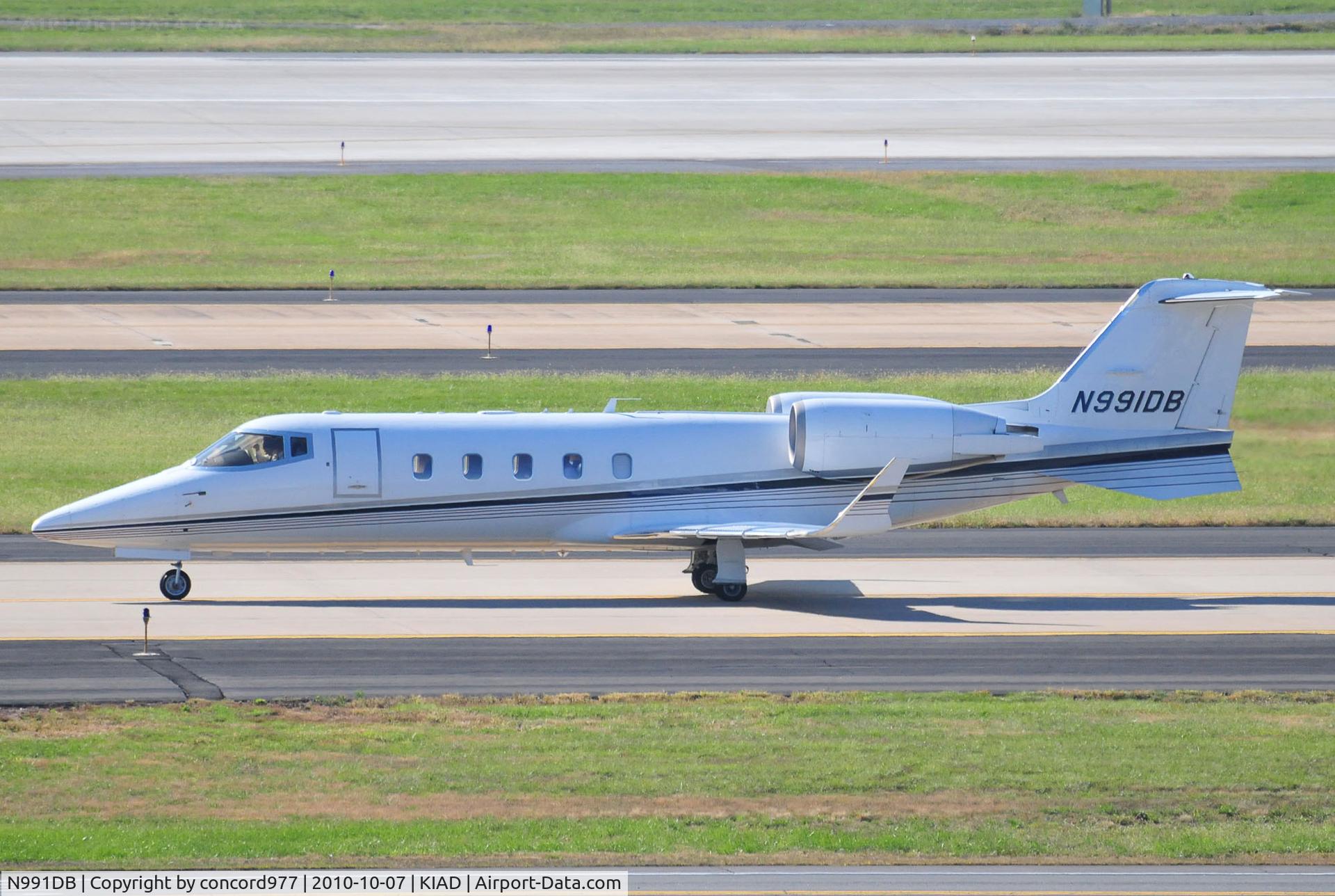N991DB, 2000 Learjet 60 C/N 177, 10/7/2010