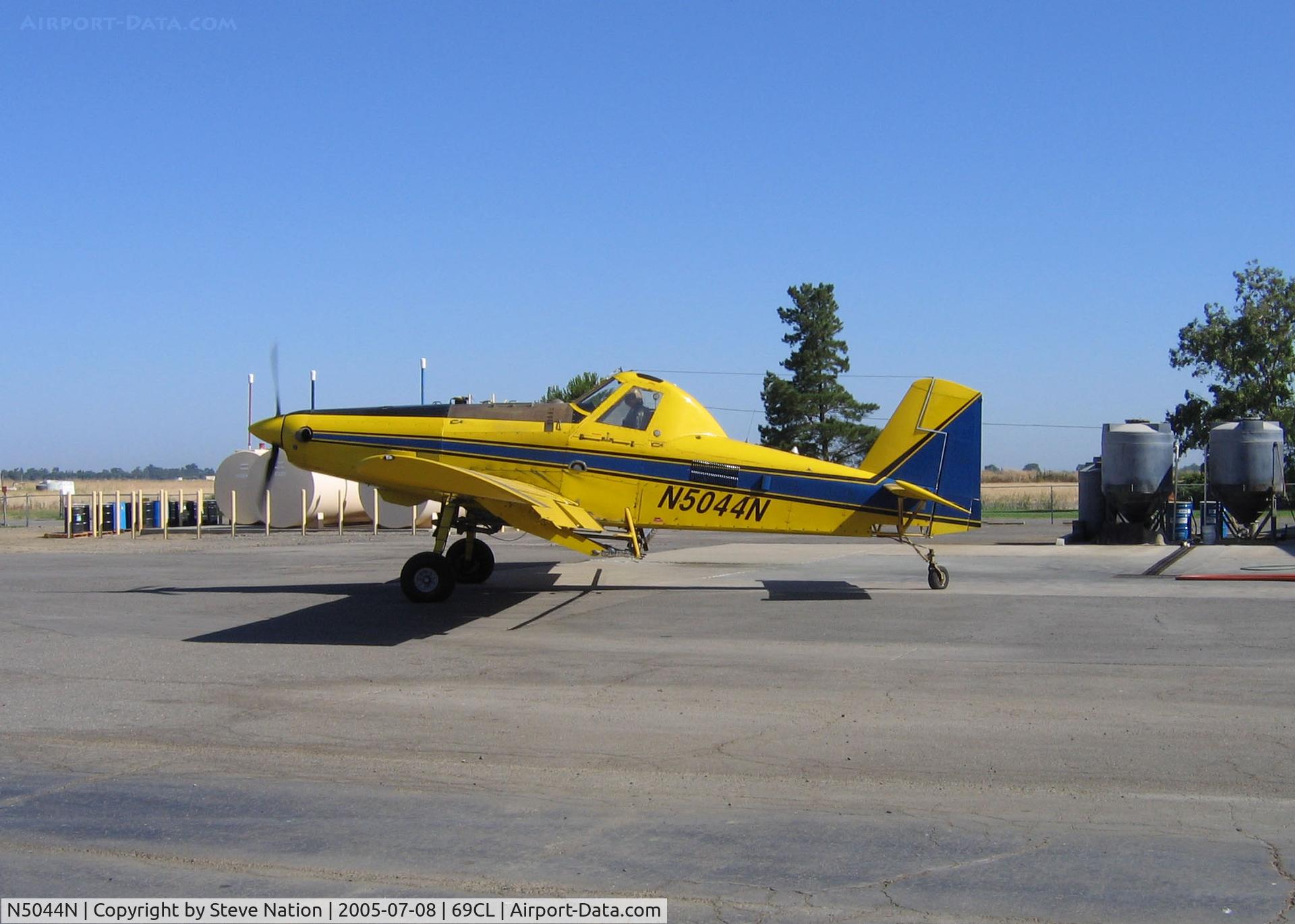 N5044N, 1997 Air Tractor Inc AT-502B C/N 502B-0452, Growers AS 1997 AT-502B sprayer @ Medlock Airport, Davis, CA