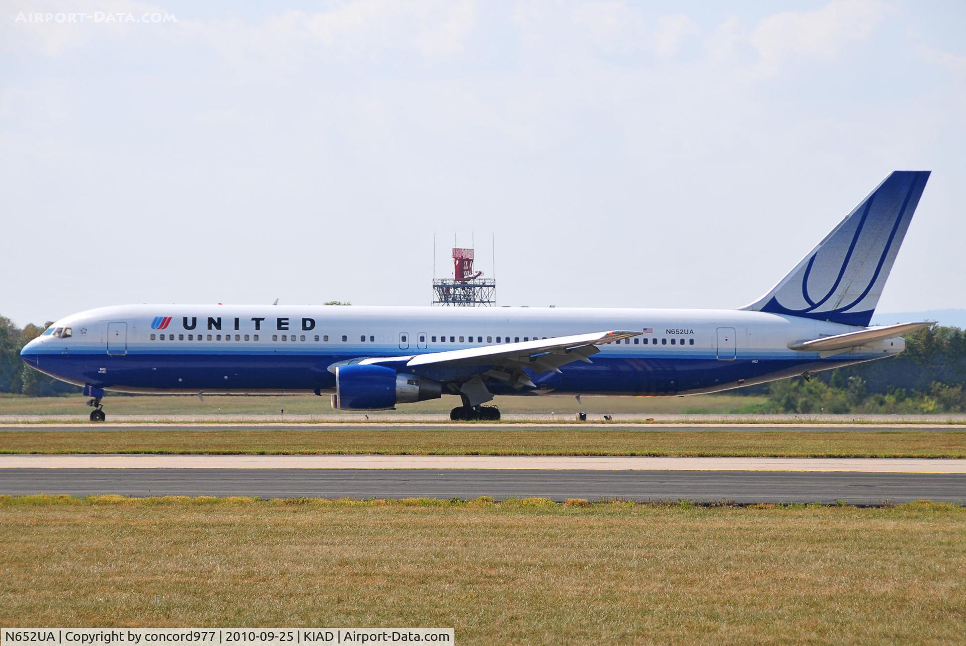 N652UA, 1992 Boeing 767-322 C/N 25390, 9/25/2010