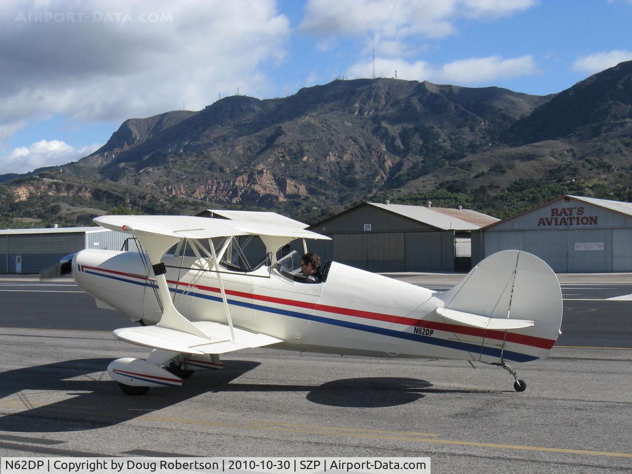 N62DP, 1988 Steen Skybolt C/N KEM 1, Glanville/Glanville STEEN SKYBOLT, Lycoming AEIO-360-B4A 180 Hp aerobatic, holding short Rwy 22
