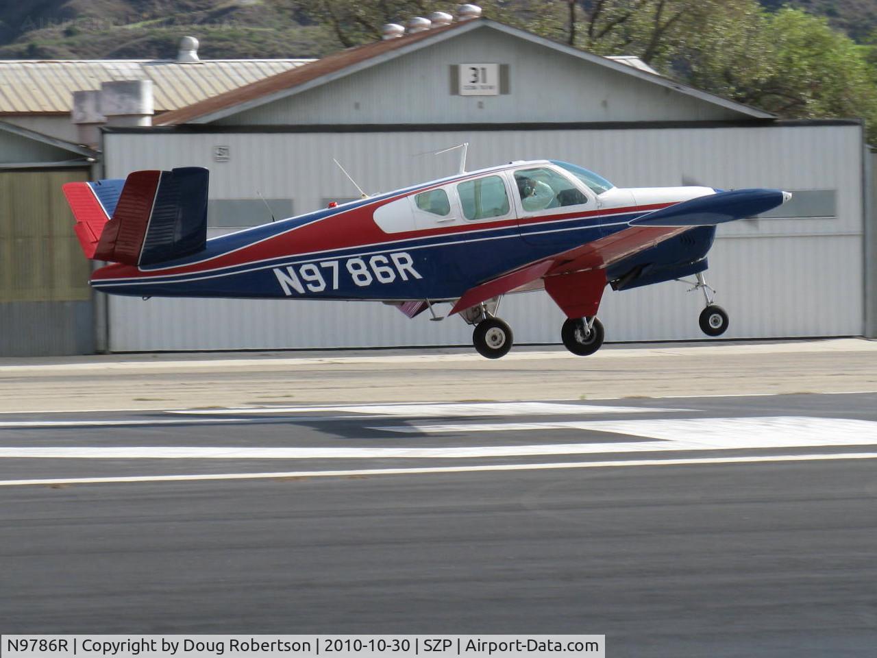N9786R, 1960 Beech M35 Bonanza C/N D-6299, 1960 Beech M35 BONANZA, Continental IO-470-C 250 hp, landing Rwy 22
