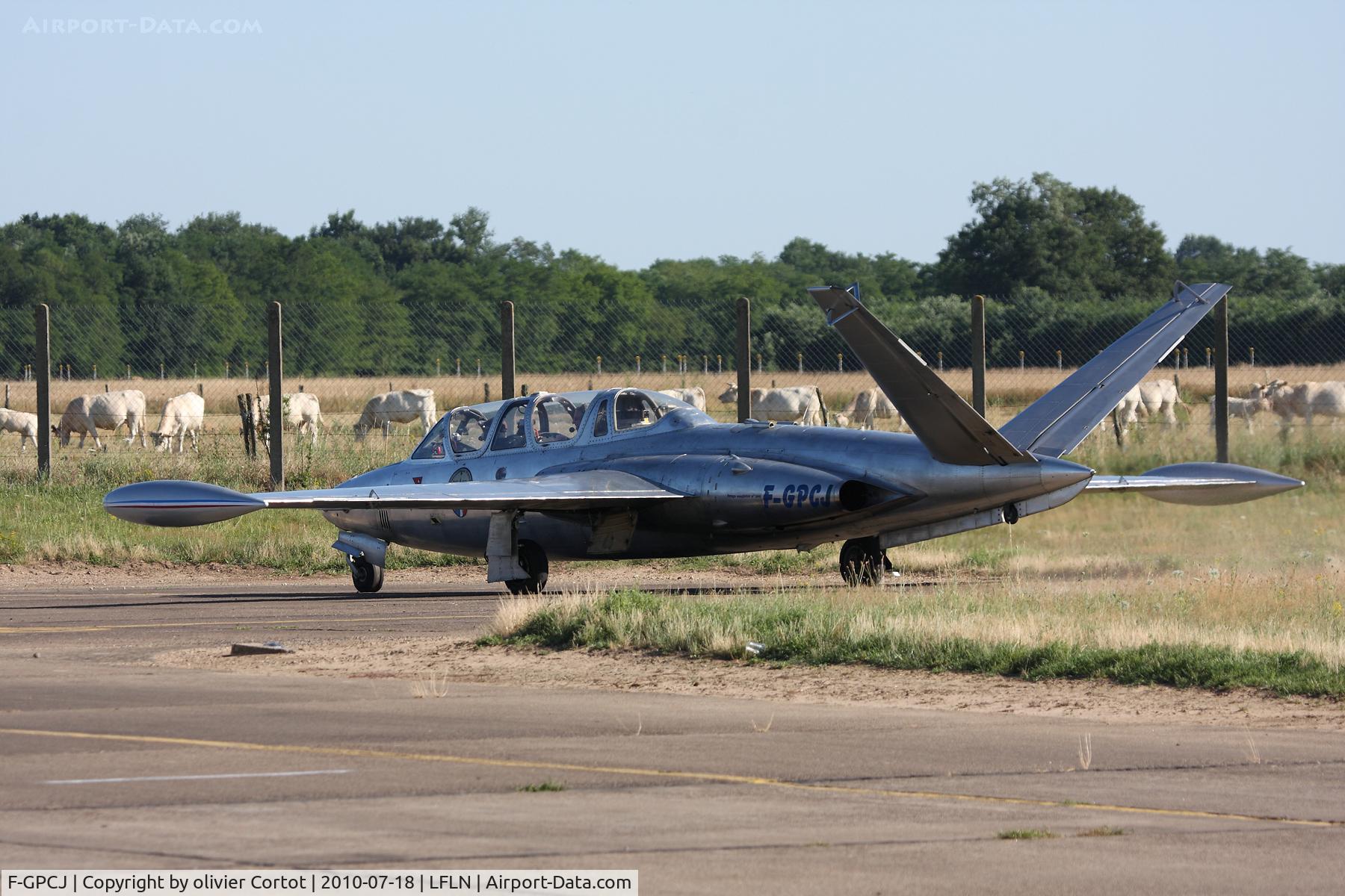 F-GPCJ, 1962 Fouga CM-170R Magister C/N 369, euro fly-in 2010