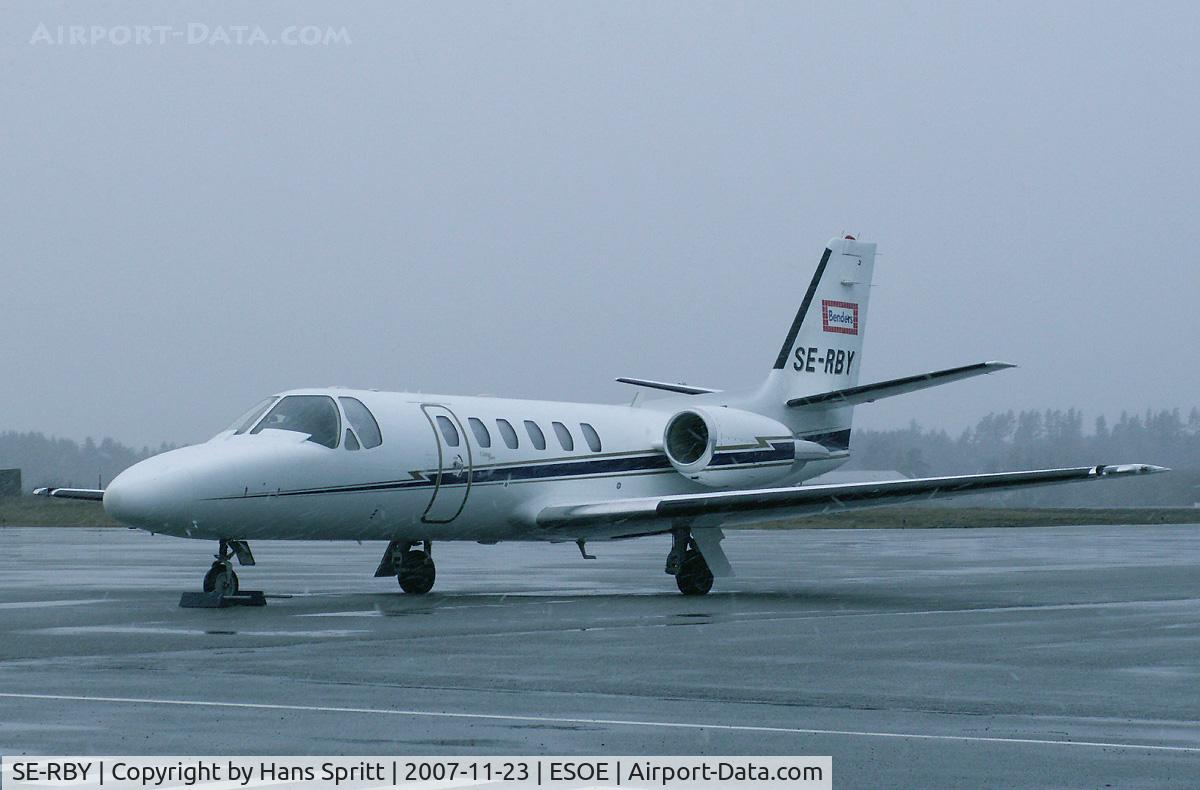 SE-RBY, 2002 Cessna 550 Citation Bravo C/N 550-1038, Dark and snowy day