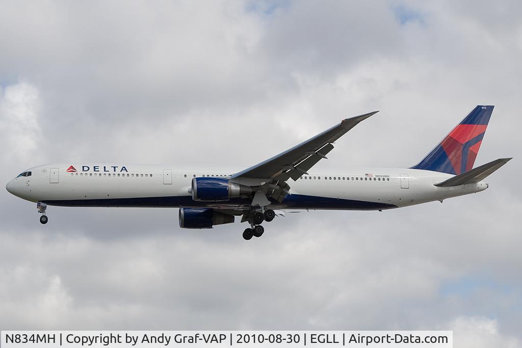 N834MH, 2000 Boeing 767-432/ER C/N 29707, Delta Airlines 767-400
