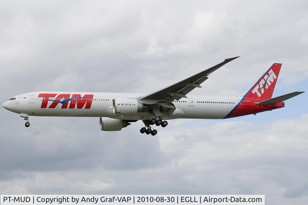 PT-MUD, 2008 Boeing 777-32W/ER C/N 37667, TAM 777-300