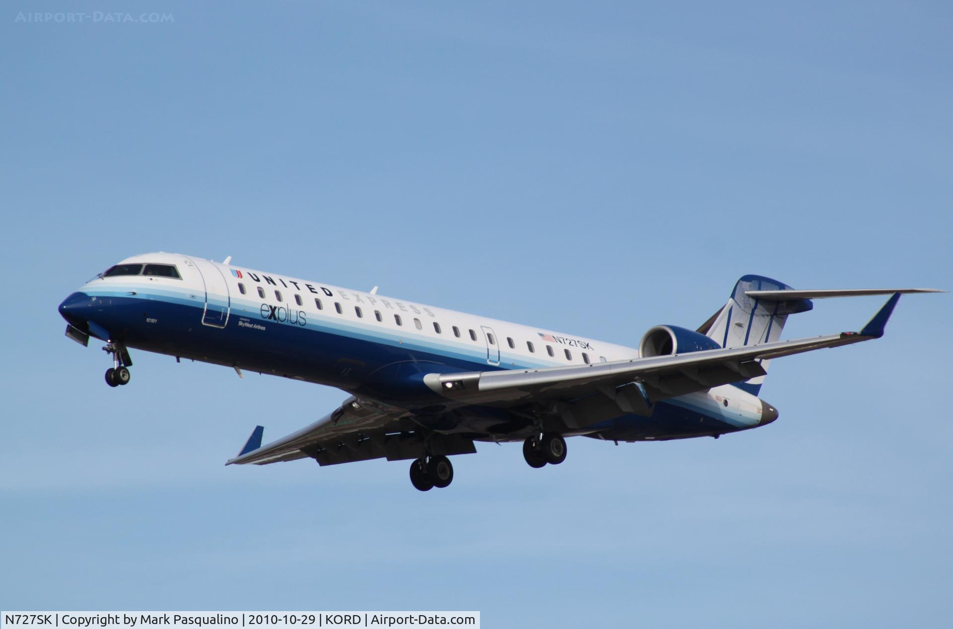 N727SK, 2005 Bombardier CRJ-701ER (CL-600-2C10) Regional Jet C/N 10191, CL-600-2C10