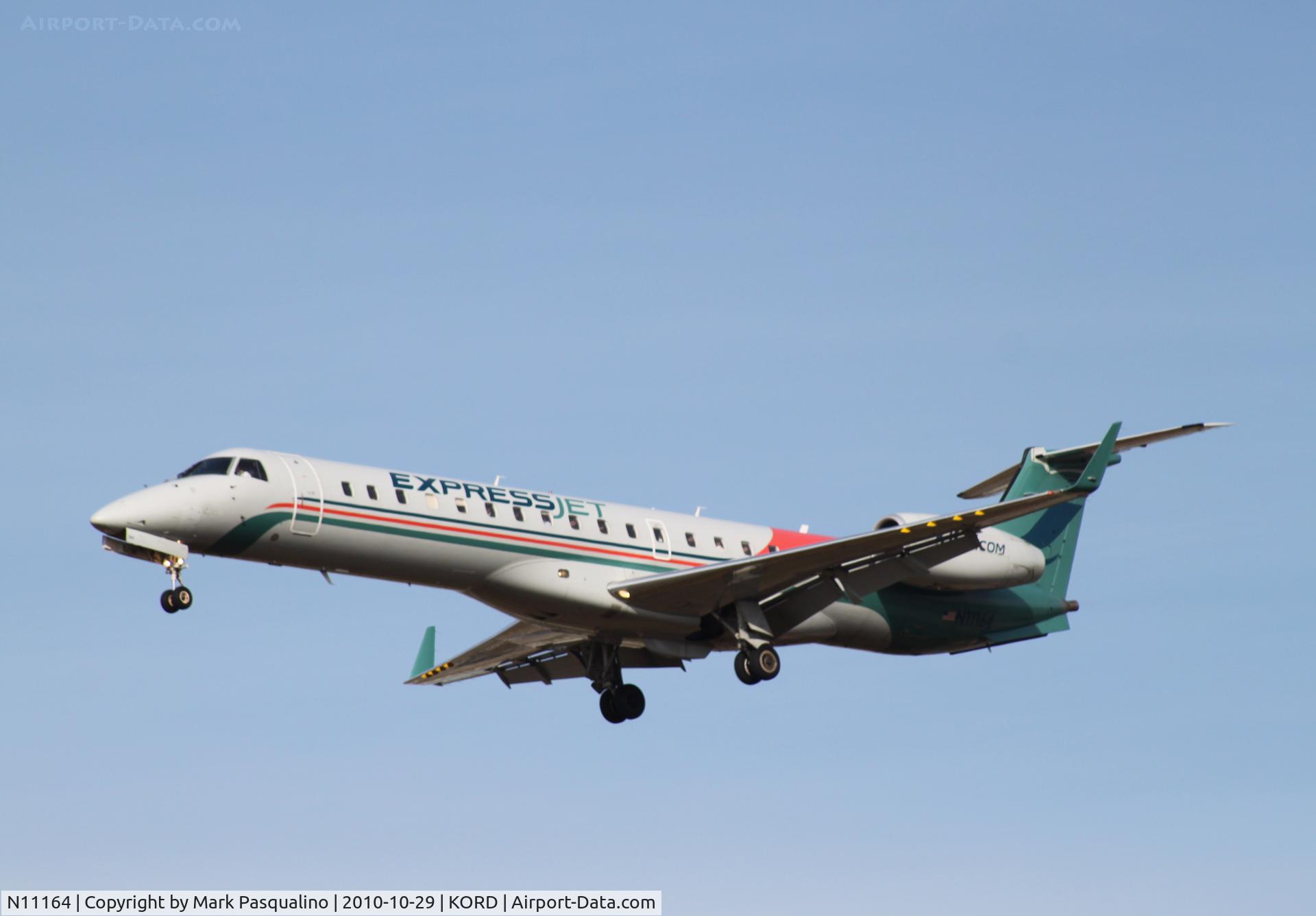 N11164, 2004 Embraer ERJ-145XR (EMB-145XR) C/N 14500817, EMB-145XR