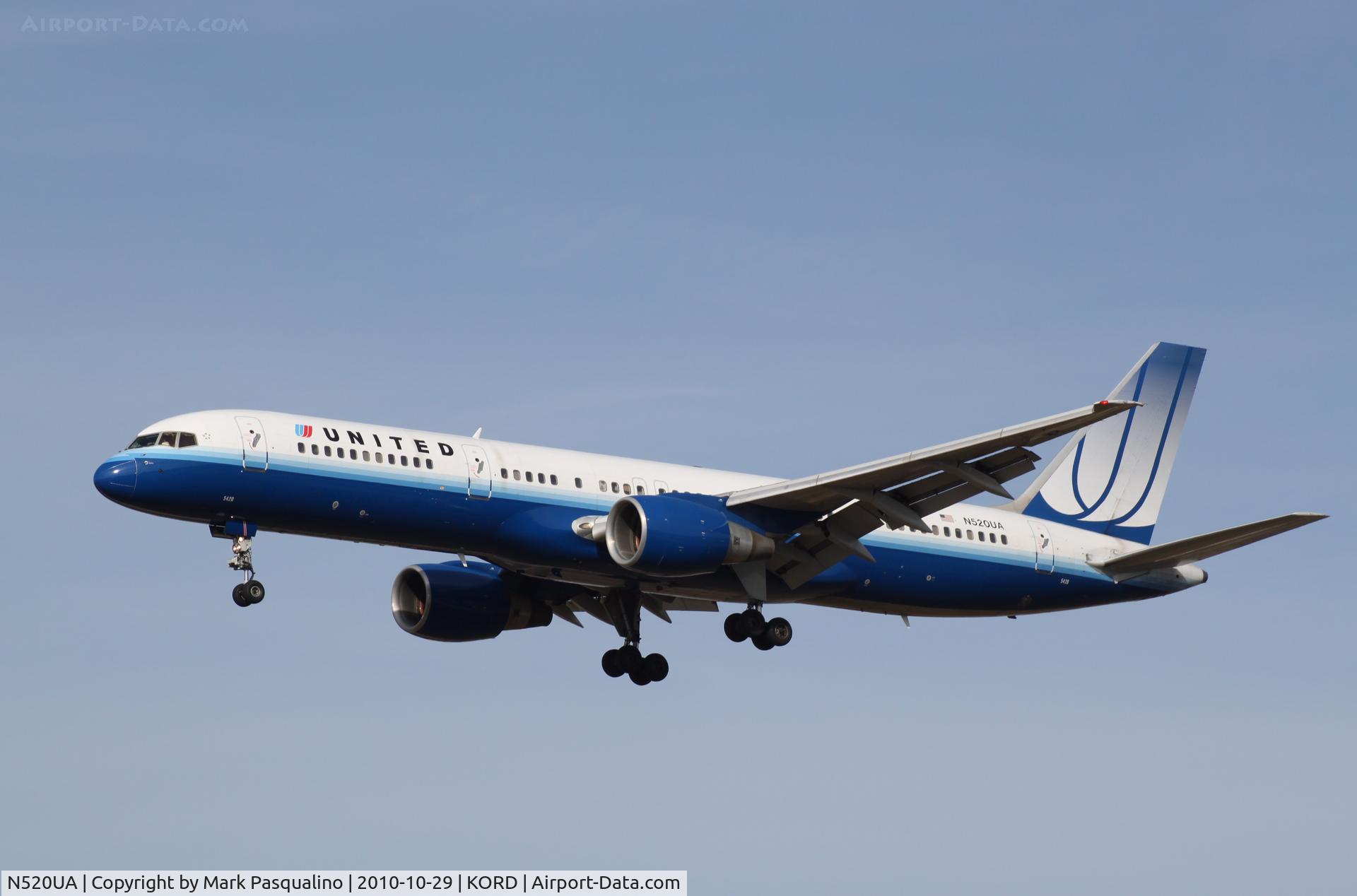 N520UA, 1990 Boeing 757-222 C/N 24890, Boeing 757-200
