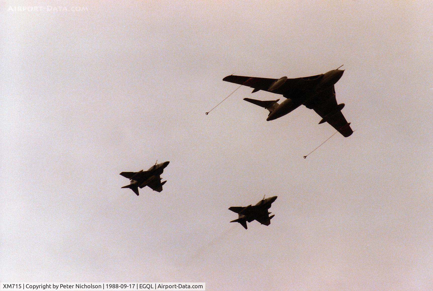 XM715, 1963 Handley Page Victor K.2 C/N HP80/83, Victor K.2 of 55 Squadron based at RAF Marham on an in-flight refuelling demonstration with two Phantom FG.1 fighters of 43 Squadron at the 1988 RAF Leuchars Airshow.