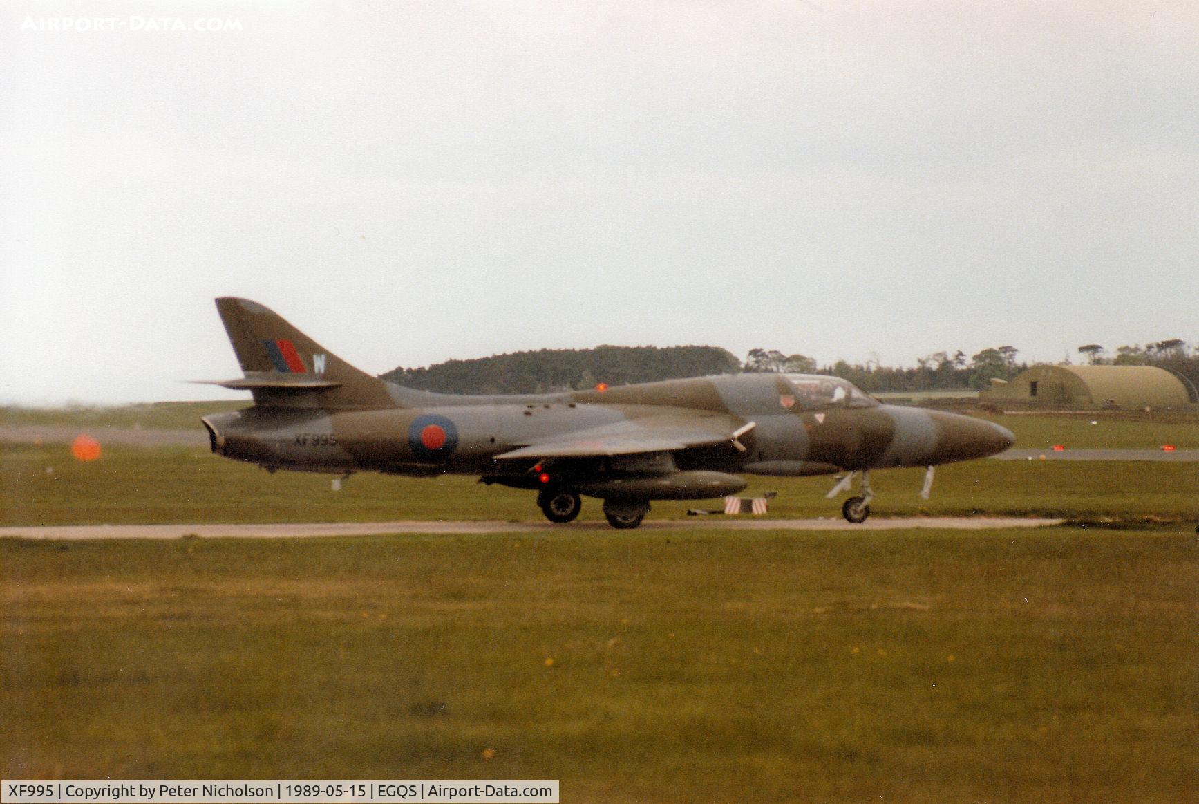 XF995, 1956 Hawker Hunter T.8B C/N HABL-003150, Hunter T.8B of 237 Operational Conversion Unit taxying to the active runway at RAF Lossiemouth in May 1989.