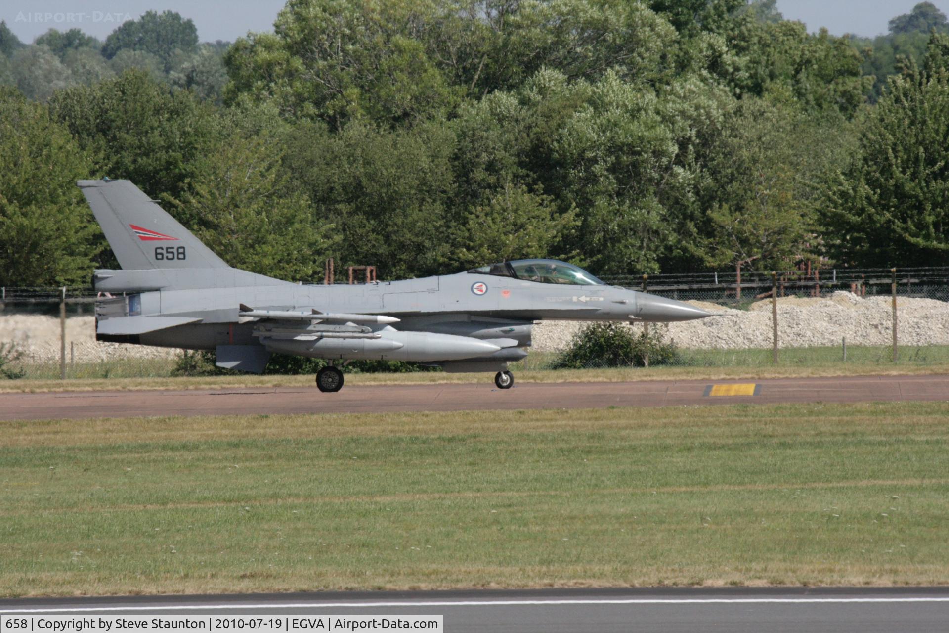 658, General Dynamics F-16AM Fighting Falcon C/N 6K-30, Taken at the Royal International Air Tattoo 2010