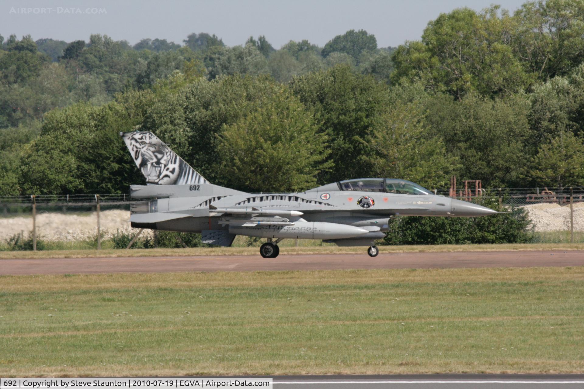 692, 1980 General Dynamics F-16BM Fighting Falcon C/N 6L-11, Taken at the Royal International Air Tattoo 2010
