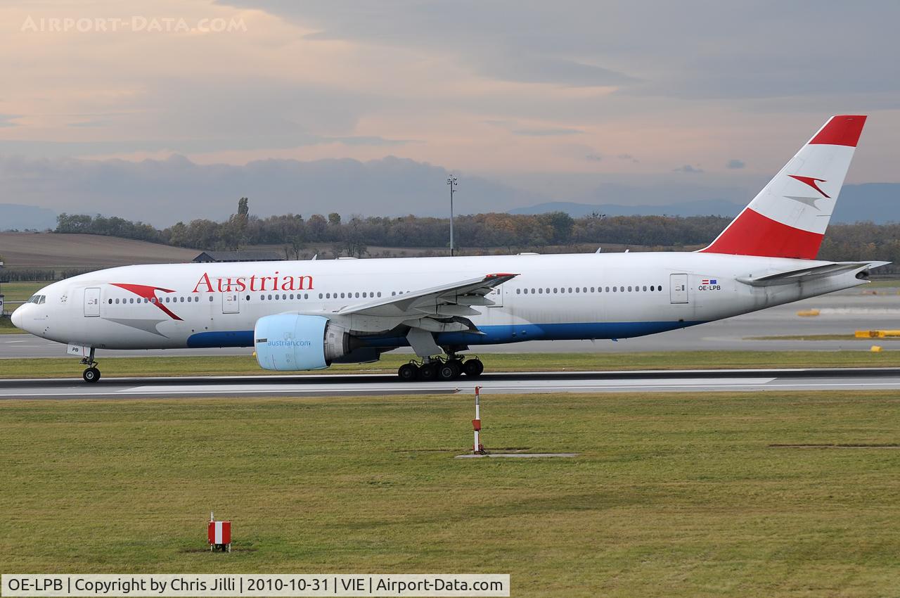 OE-LPB, 1998 Boeing 777-2Z9/ER C/N 28699, Austrian