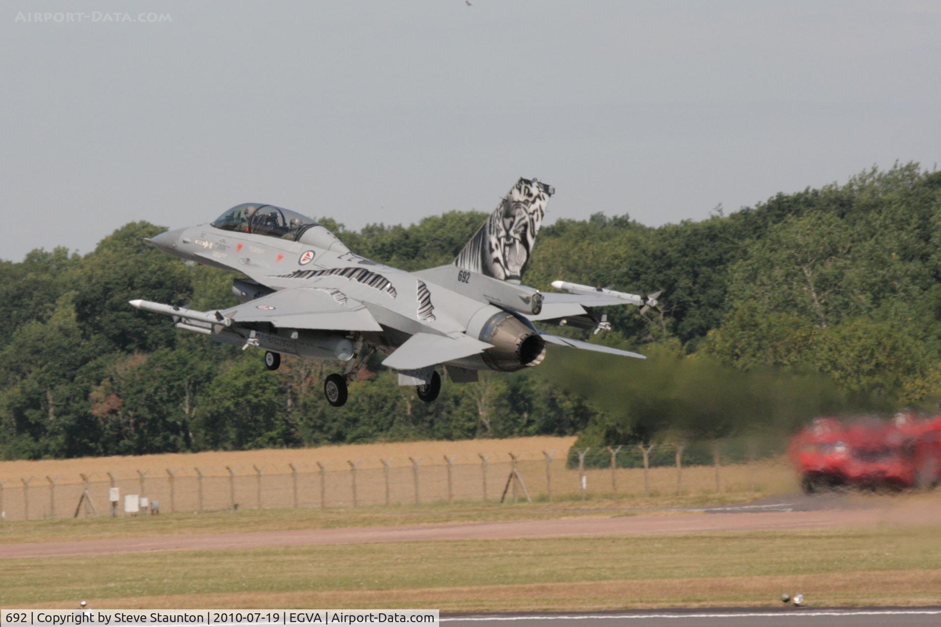 692, 1980 General Dynamics F-16BM Fighting Falcon C/N 6L-11, Taken at the Royal International Air Tattoo 2010