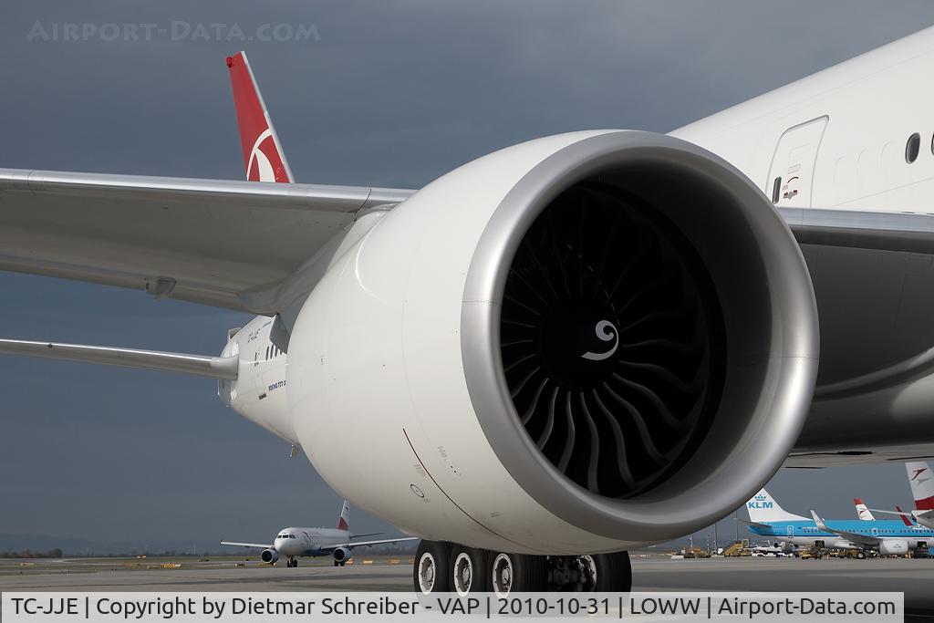 TC-JJE, 2010 Boeing 777-3F2/ER C/N 40707, Turkish Airlines Boeing 777-300