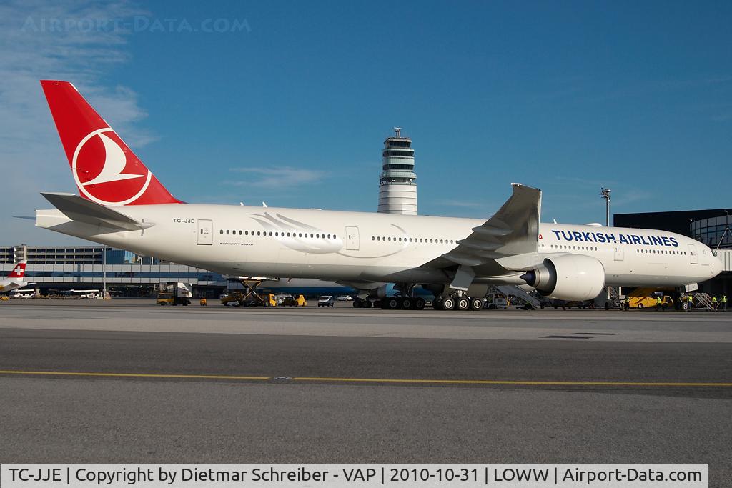 TC-JJE, 2010 Boeing 777-3F2/ER C/N 40707, Turkish Airlines Boeing 777-300