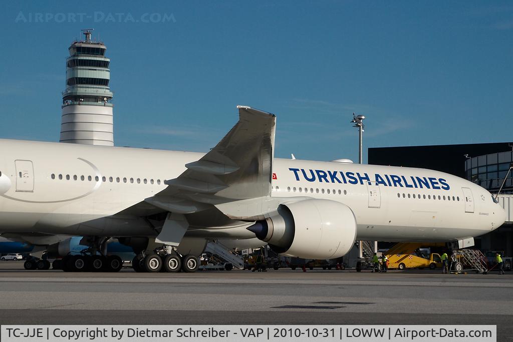 TC-JJE, 2010 Boeing 777-3F2/ER C/N 40707, Turkish Airlines Boeing 777-300