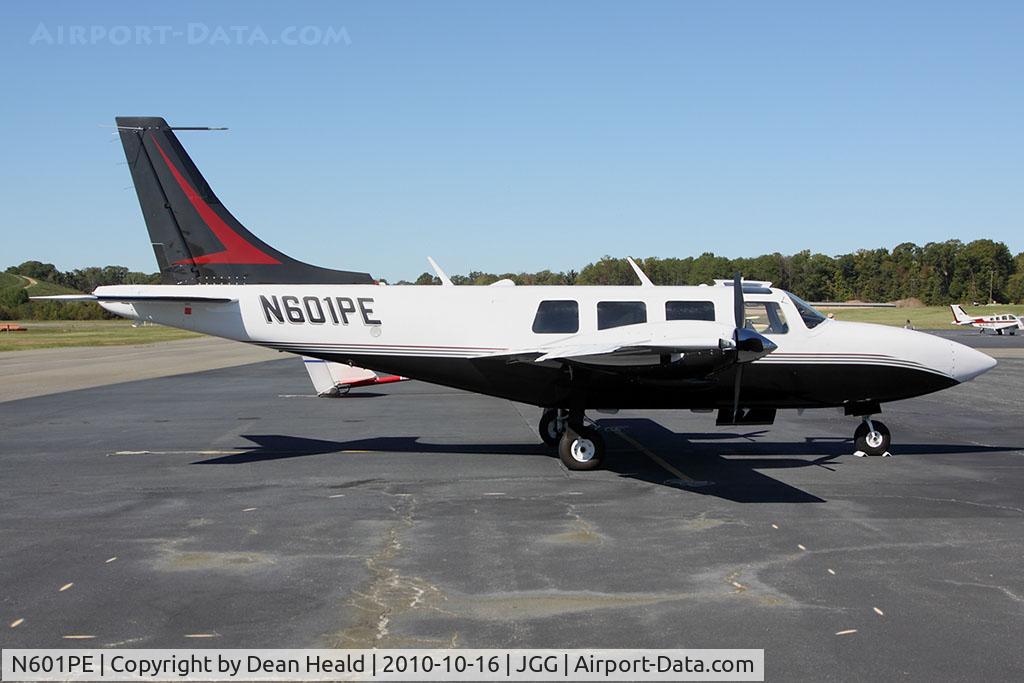 N601PE, 1977 Smith Aerostar 601P C/N 61P-0421-153, 1977 Ted Smith Aerostar 601P N601PE based at Norfolk Int'l (KORF) was a visitor here for the 40th Anniversary Celebration and Open House at Williamsburg-Jamestown Airport, Virginia.