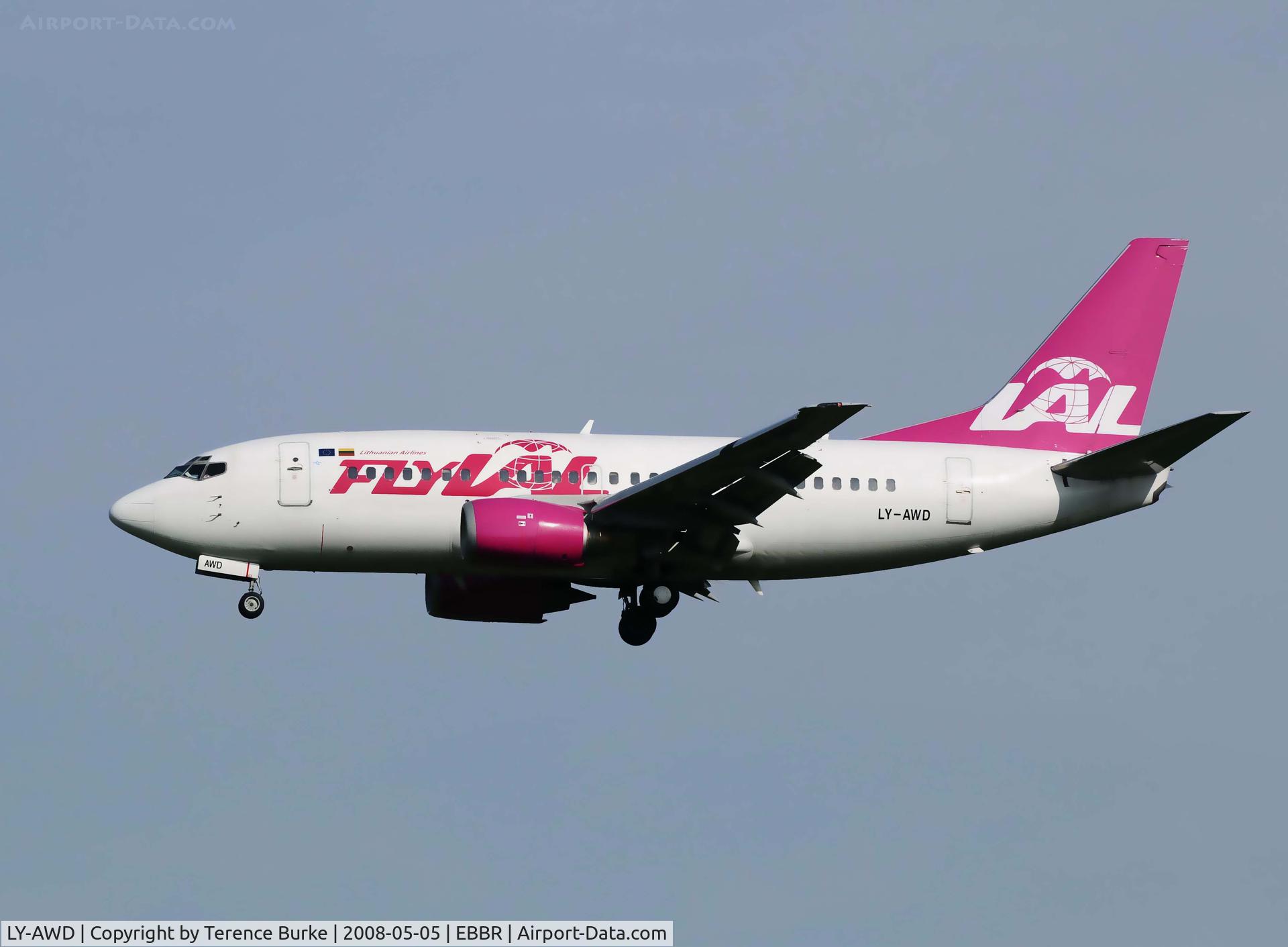 LY-AWD, 1993 Boeing 737-522 C/N 26739, Short finals RNY.02  Brussels