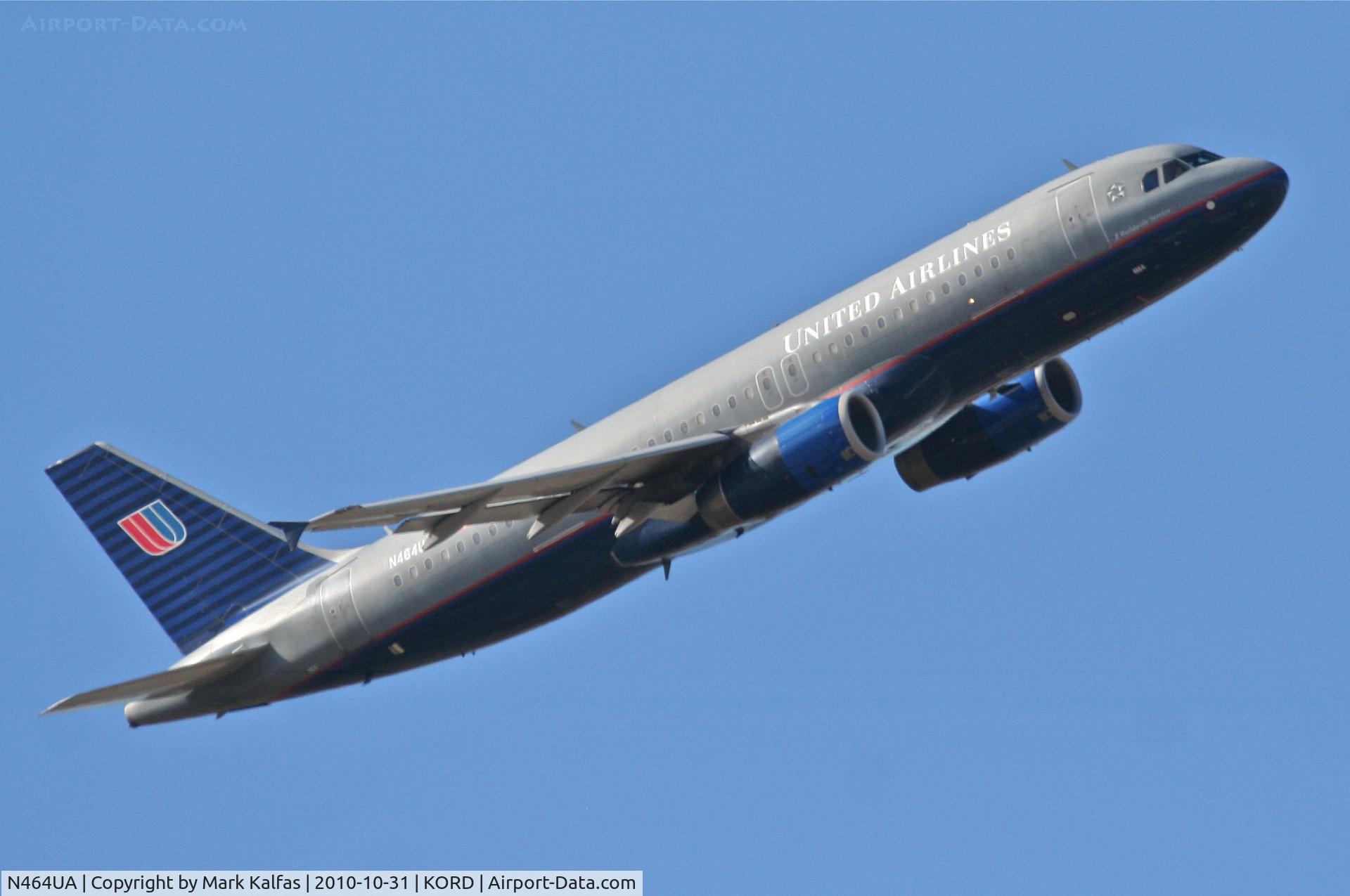 N464UA, 2000 Airbus A320-232 C/N 1290, United Airlines Airbus A320-232, N464UA, UAL656 32R crosswind departure KORD en-route to KALB.