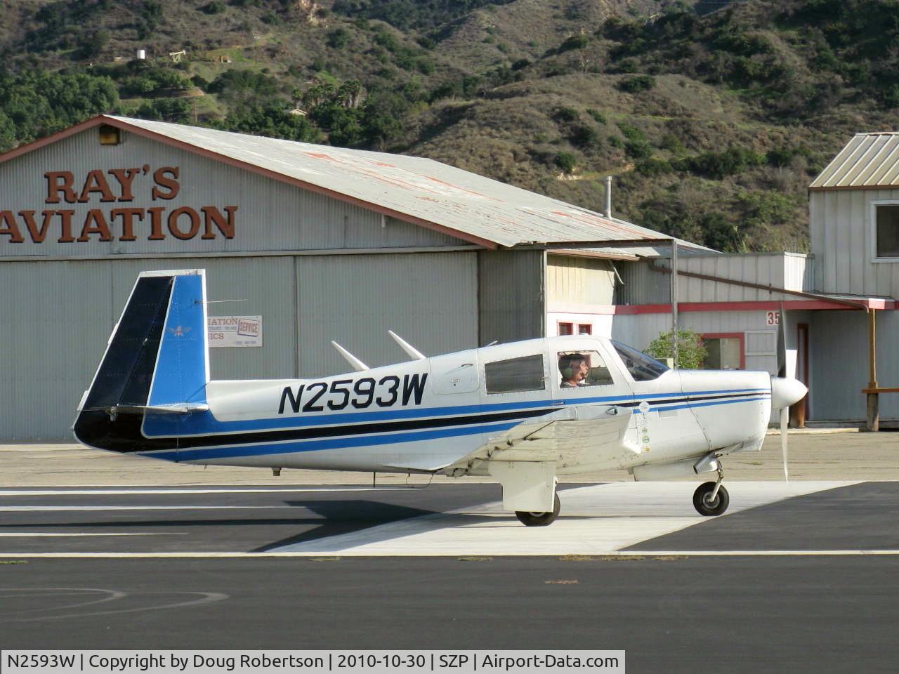 N2593W, 1965 Mooney M20C Ranger C/N 3282, 1965 Mooney M20C, Lycoming O&VO-360 180 hp, takeoff roll Rwy 22