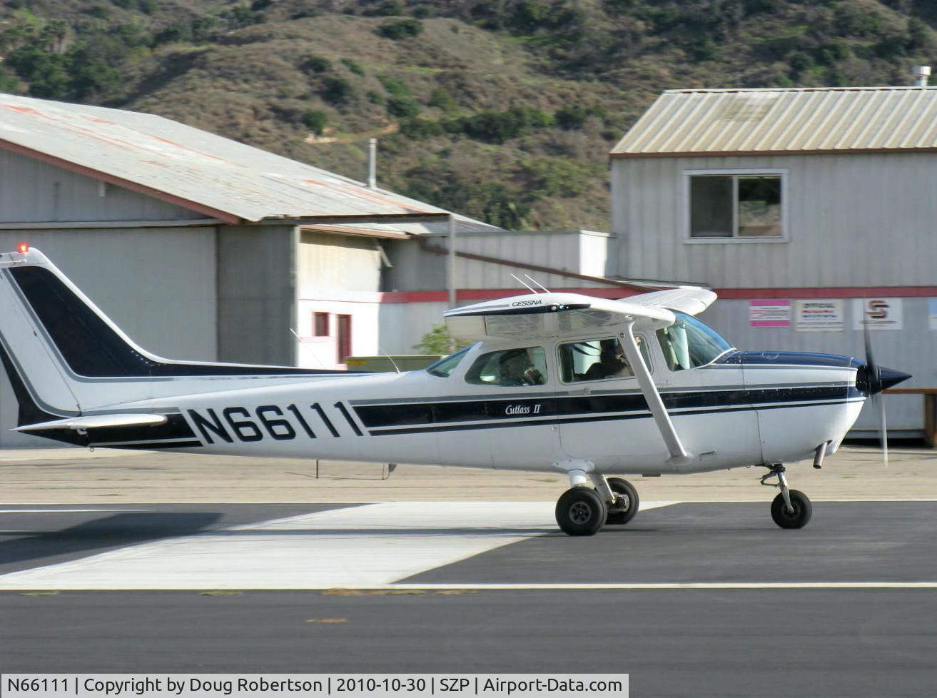 N66111, 1983 Cessna 172Q Cutlass C/N 17275967, 1983 Cessna 172Q CUTLASS II, Lycoming O&VO-360 180 Hp, takeoff roll Rwy 22
