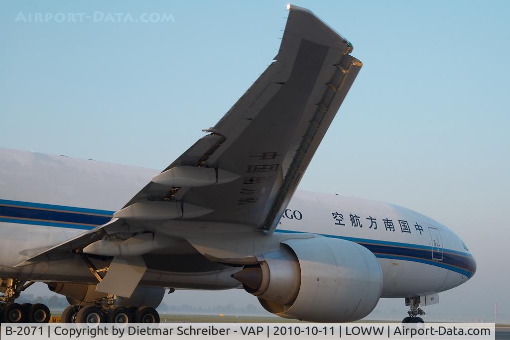 B-2071, 2009 Boeing 777-F1B C/N 37309, China Southern Boeing 777-200