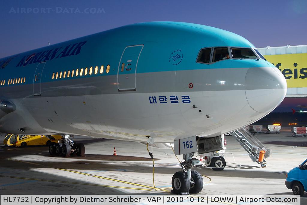 HL7752, 2007 Boeing 777-2B5/ER C/N 34211, Korean Airlines Boeing 777-200
