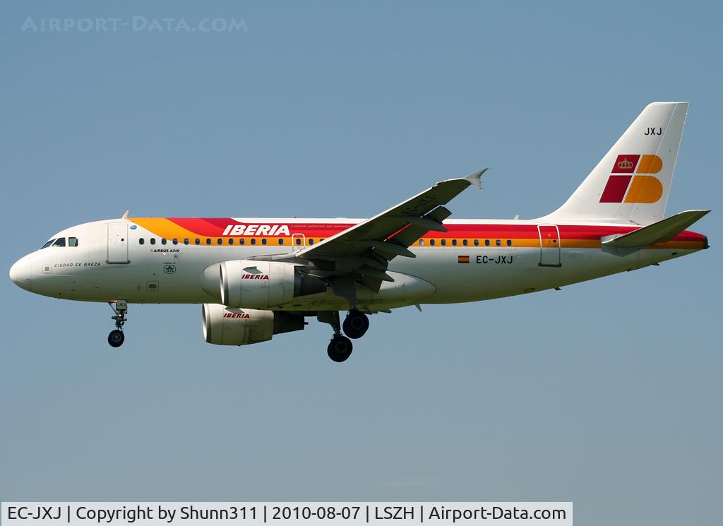 EC-JXJ, 2006 Airbus A319-111 C/N 2889, Landing rwy 14