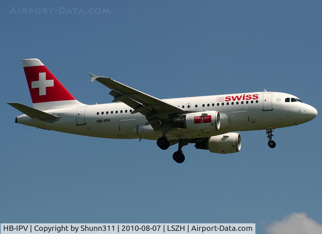 HB-IPV, 1996 Airbus A319-112 C/N 578, Landing rwy 14
